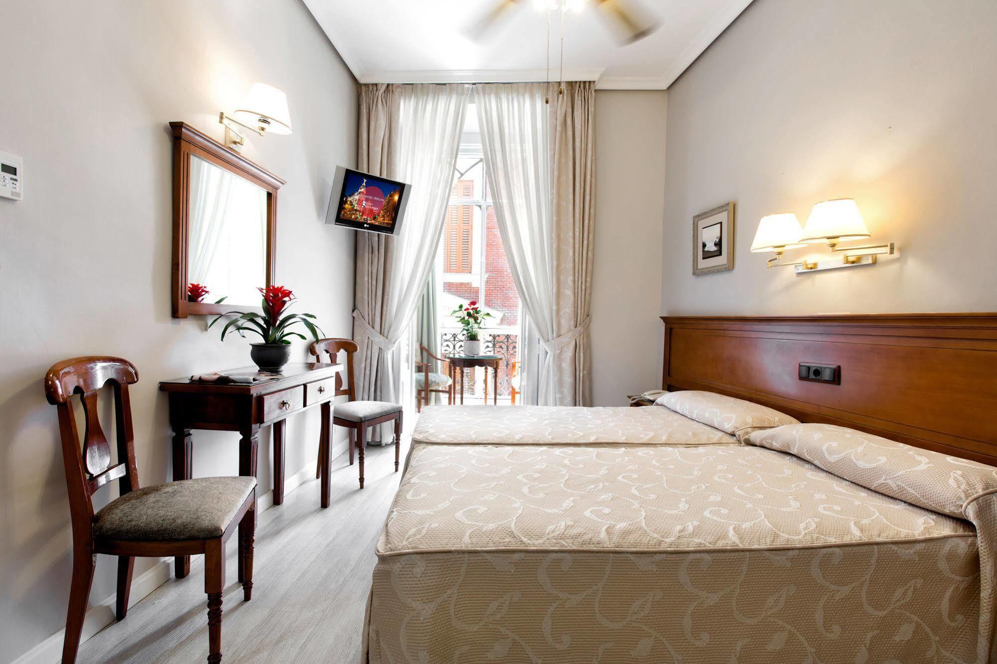 Guest house Macarena 2*
